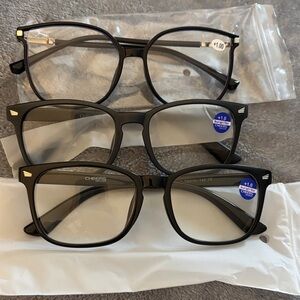 Set of Three Black readers 1.00